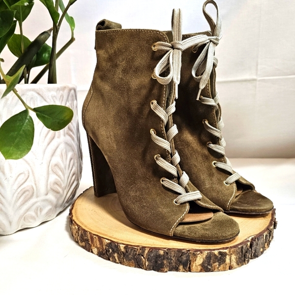 Carolina Herrera Lace-Up Peep Toe Heels | Size 38 | Suede Tan Brown Booties CH - Picture 3 of 6